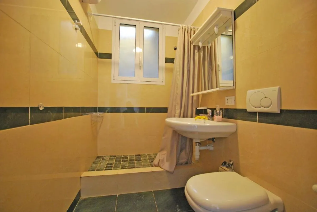 Appartamento Villa Del Mare Ligure Elvezia Santo Stefano al Mare